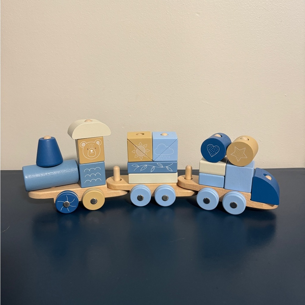 Moover wooden block train set